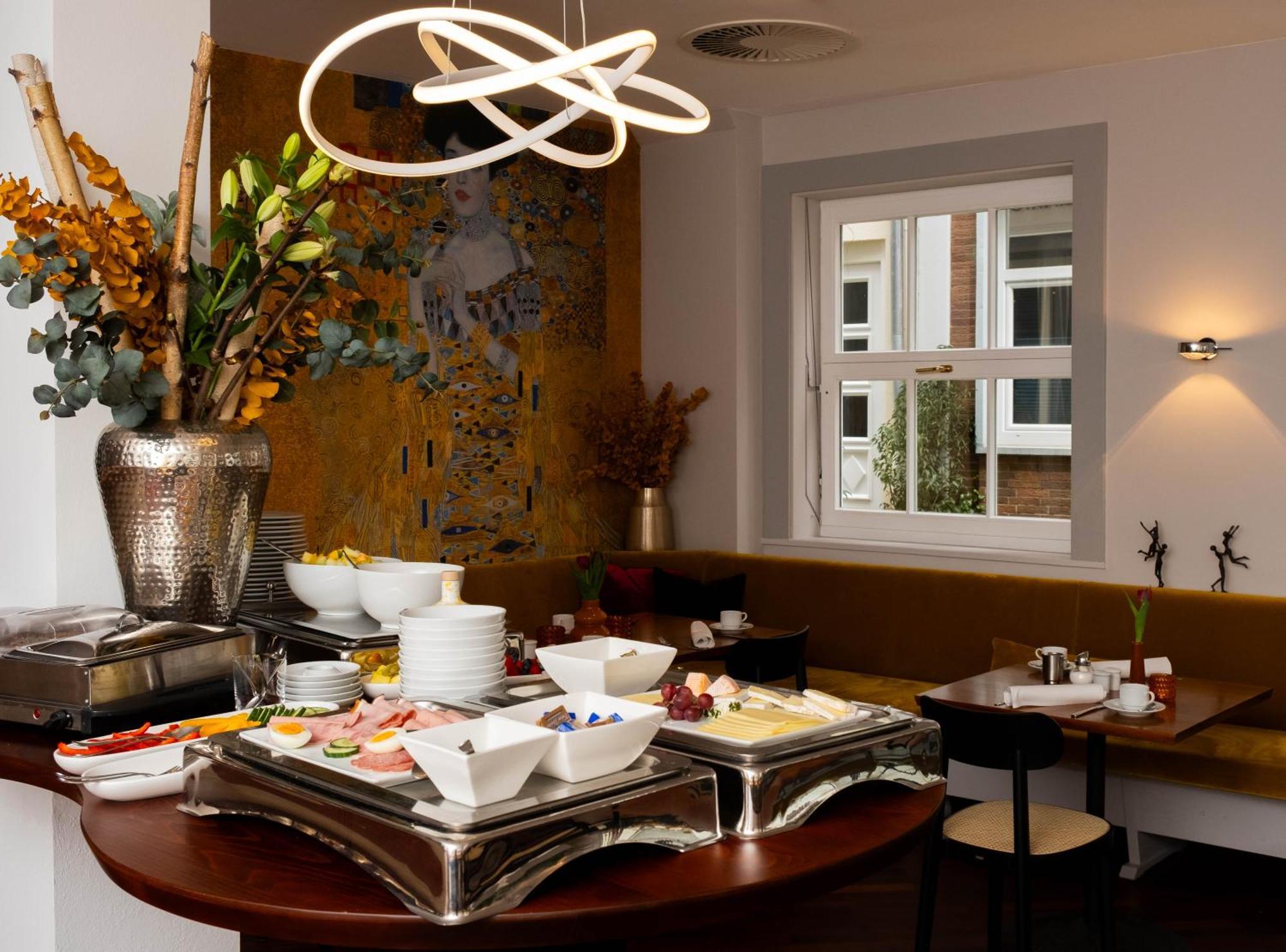 Hotel Ottheinrich Weinheim Exterior photo